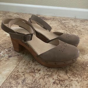 Five Worlds by Cordani hand-made wooden-bottom clog sandals Size 41/US 9.5 - 10